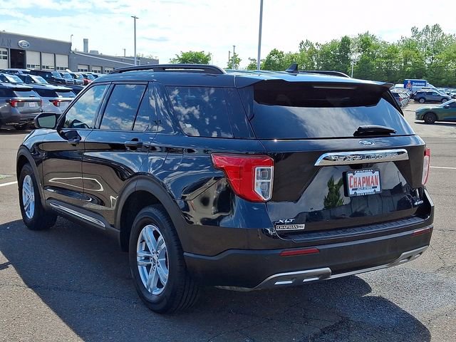 Certified 2023 Ford Explorer XLT w/ Equipment Group 202A AWD/4WD image 4