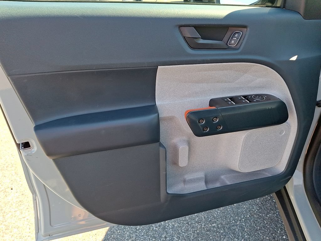 Certified 2023 Ford Maverick XLT w/ XLT Luxury Package FWD image 12