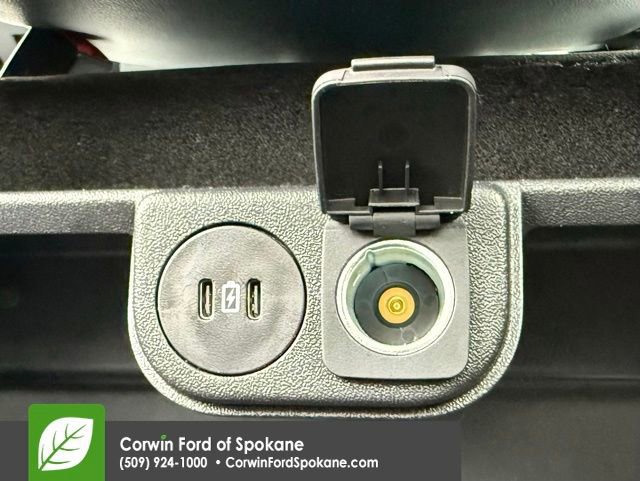 Certified 2025 Ford F350 Lariat w/ Camper Package AWD/4WD image 18