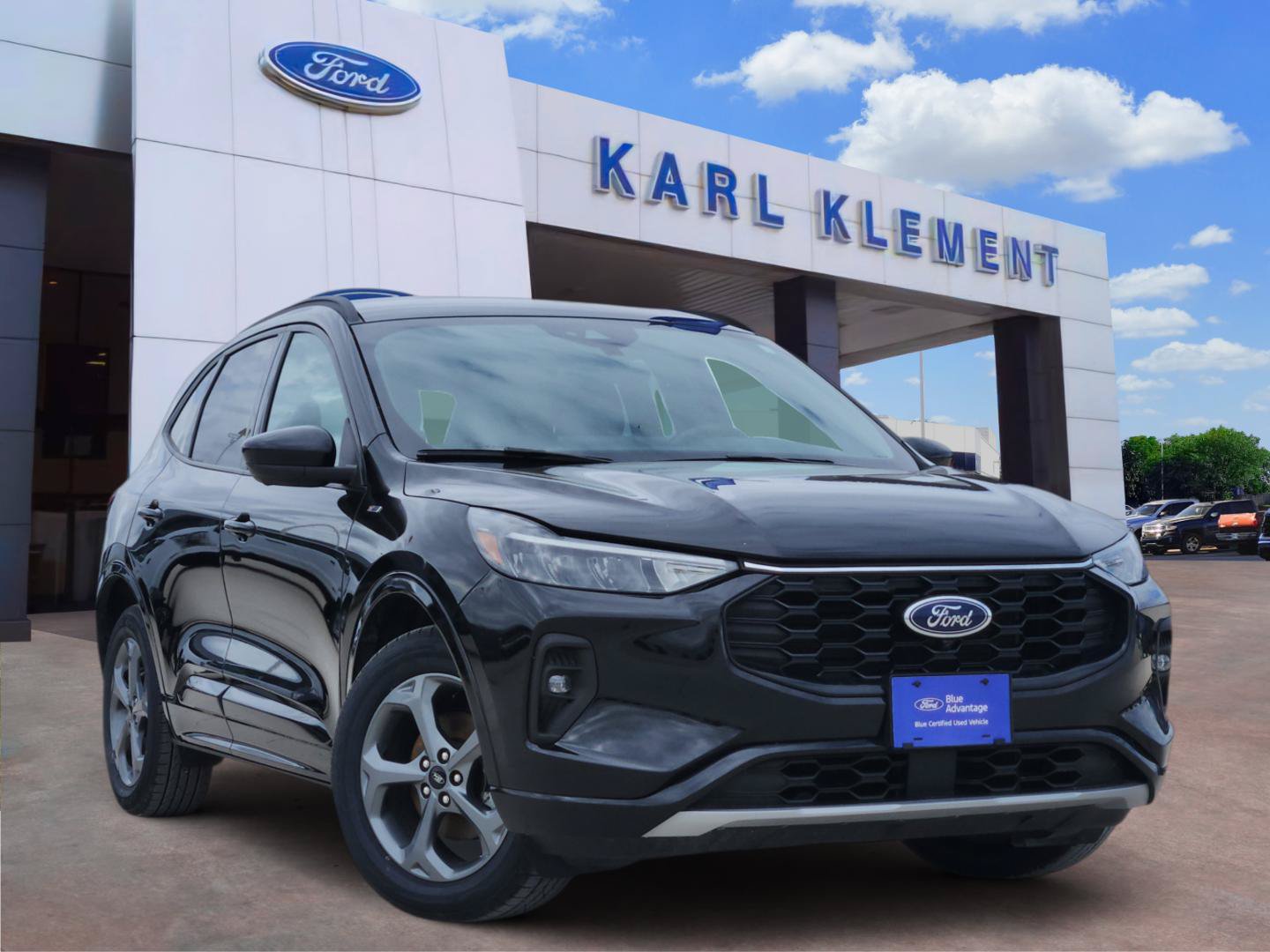 Certified 2023 Ford Escape ST-Line Select w/ Tech Pack #2 AWD/4WD image 3