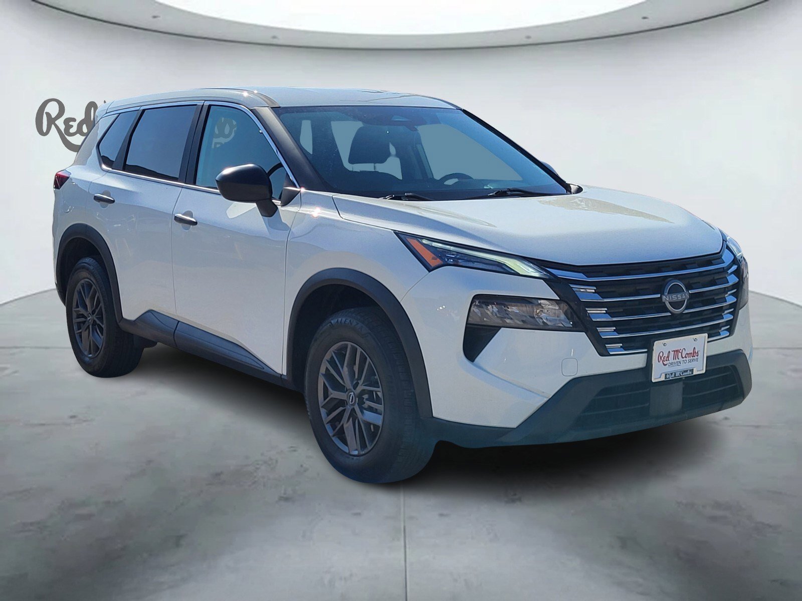 Used 2024 Nissan Rogue S image 1