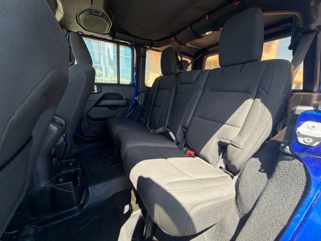 Used 2020 Jeep Wrangler Unlimited Sahara AWD/4WD image 14
