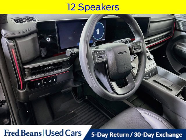 Used 2025 Hyundai Santa Fe Calligraphy AWD/4WD image 12