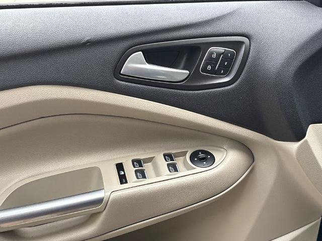 Certified 2019 Ford Escape Titanium FWD image 16