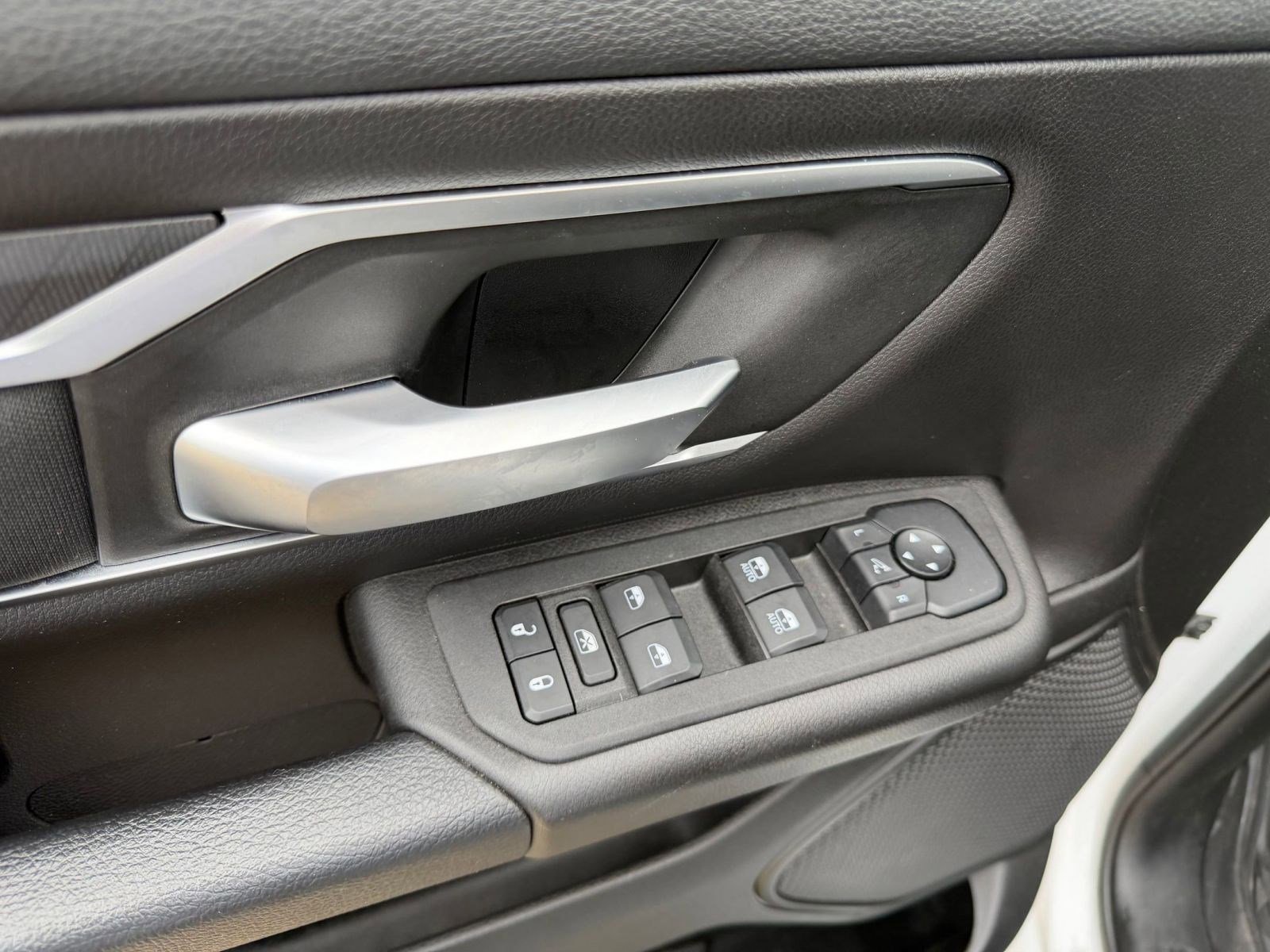 Used 2025 RAM 1500 Lone Star image 22