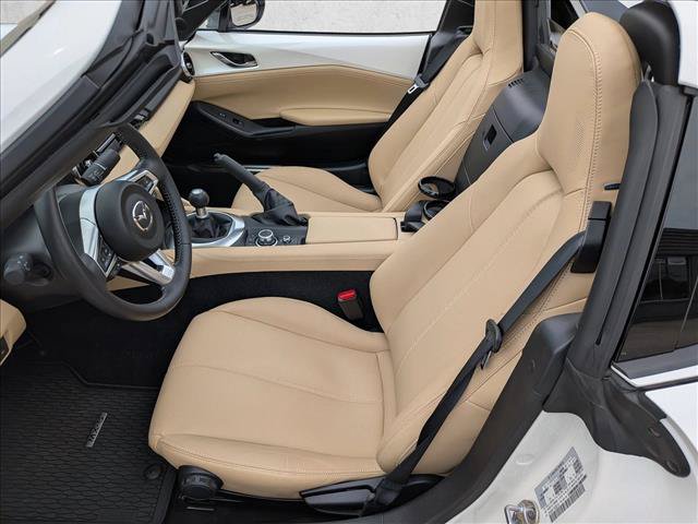 Used 2025 MAZDA MX-5 Miata RF Grand Touring RWD image 16