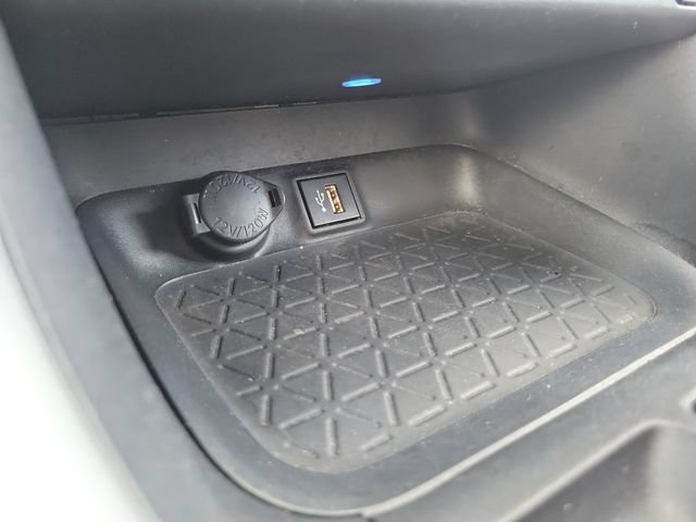 Used 2024 Toyota RAV4 XSE AWD/4WD image 28