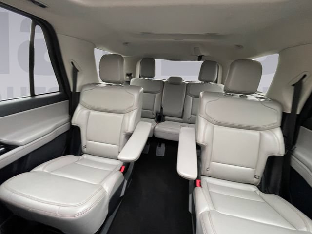 Certified 2025 Ford Expedition Active AWD/4WD image 16