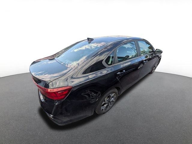Used 2021 Kia Forte LXS FWD image 6