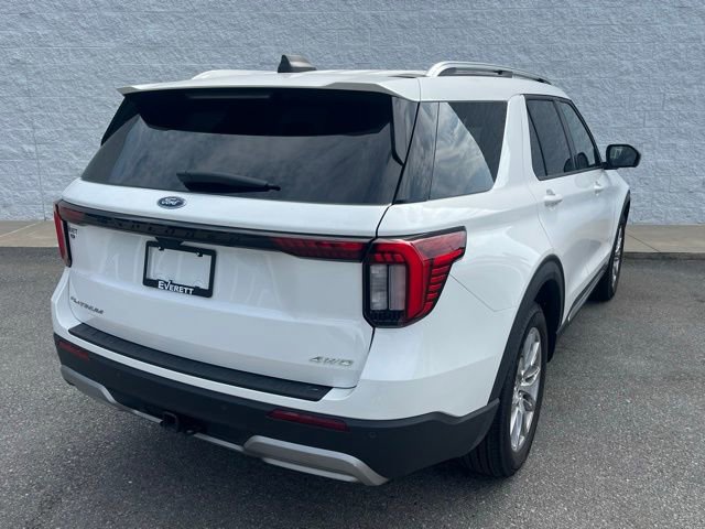 Certified 2025 Ford Explorer Platinum image 3