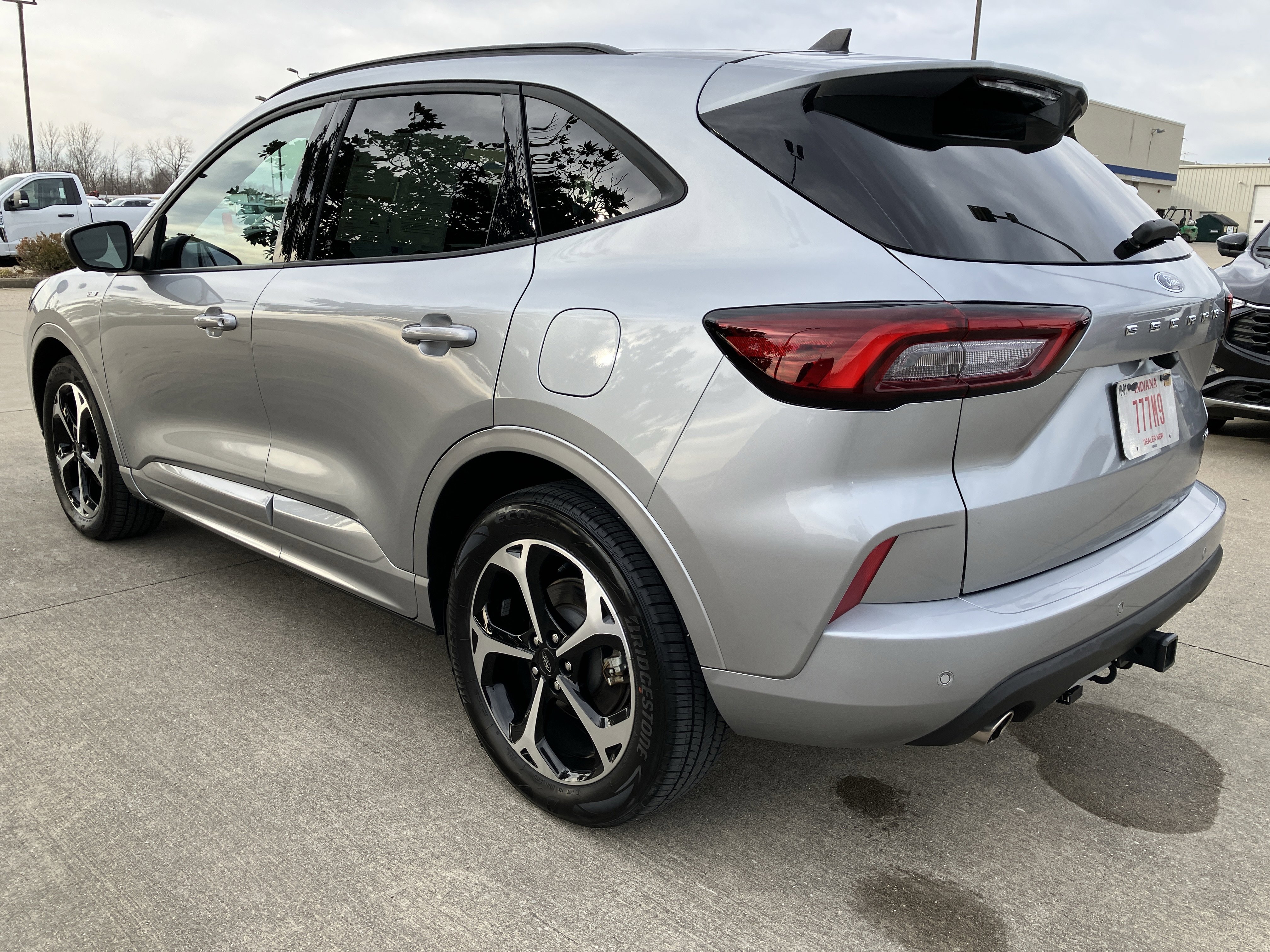 Certified 2023 Ford Escape ST-Line Select w/ Tech Pack #2 image 3