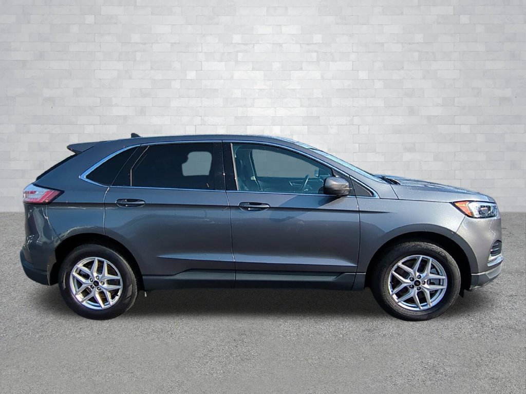 Certified 2024 Ford Edge SEL AWD/4WD image 3