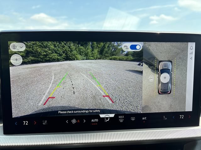 Certified 2025 Ford Explorer ST-Line AWD/4WD image 34