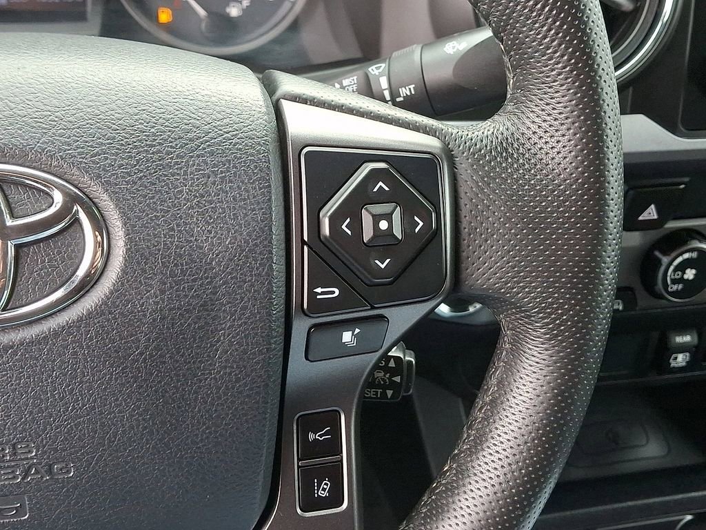 Used 2019 Toyota Tacoma TRD Off-Road image 21