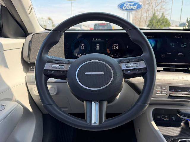 Used 2025 Hyundai Kona SEL image 13