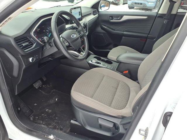 Certified 2022 Ford Escape SE w/ SE Sport Appearance Package image 15
