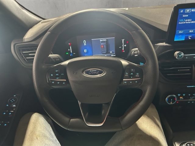 Certified 2025 Ford Escape ST-Line Select AWD/4WD image 25