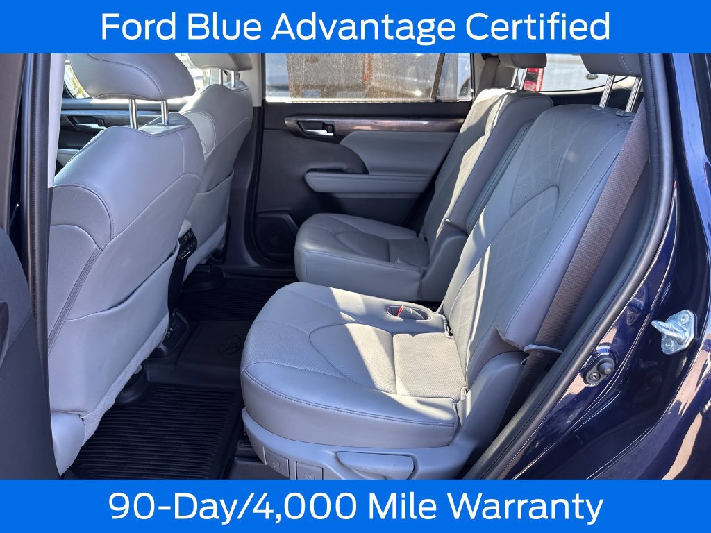 Used 2020 Toyota Highlander Platinum AWD/4WD image 18
