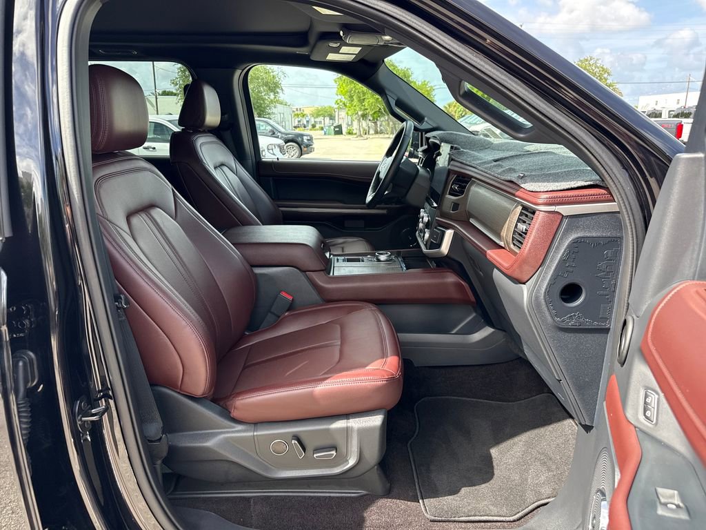 Certified 2022 Ford Expedition Max Limited image 29