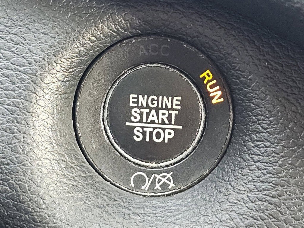 Used 2020 Jeep Cherokee Latitude Plus image 15