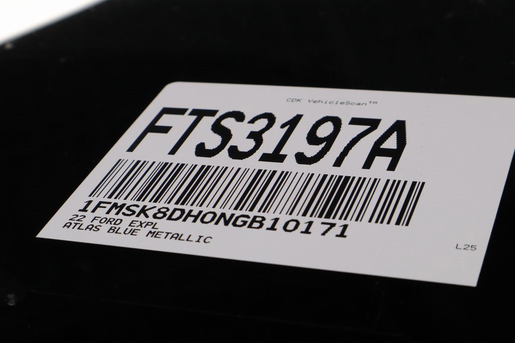 Certified 2022 Ford Explorer XLT w/ Equipment Group 202A image 35