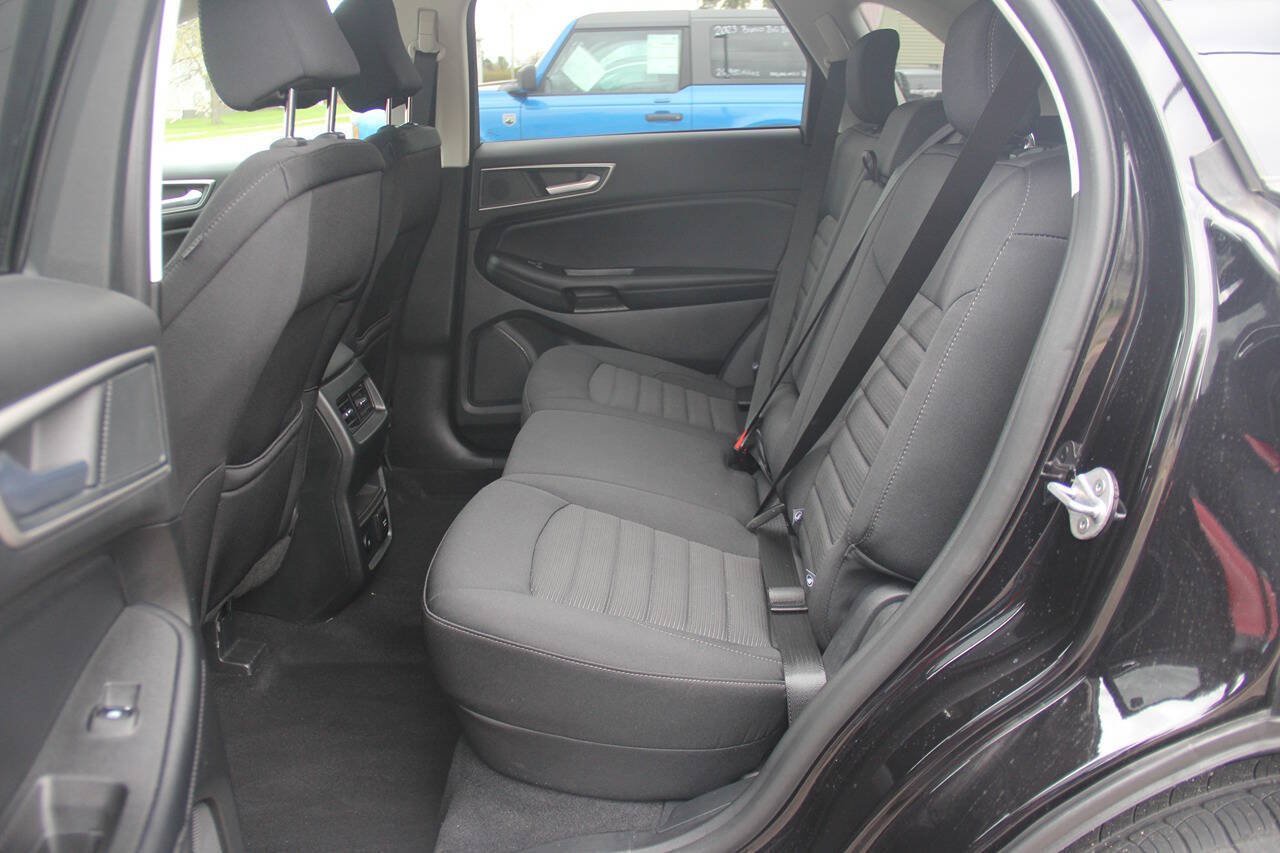 Certified 2024 Ford Edge SEL w/ Convenience Package AWD/4WD image 12