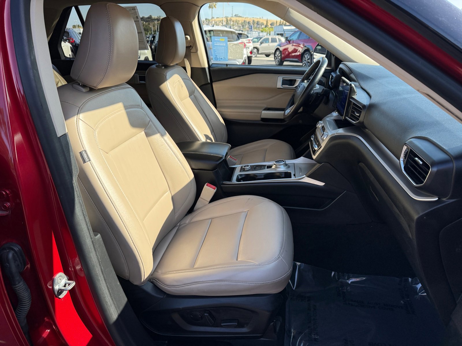 Certified 2021 Ford Explorer XLT w/ Equipment Group 202A AWD/4WD image 20