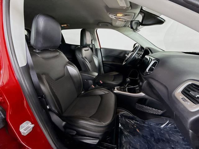 Used 2018 Jeep Compass Latitude image 27
