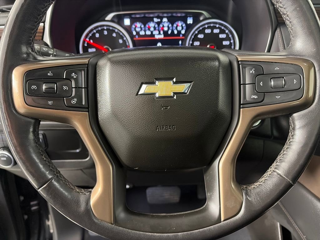 Used 2021 Chevrolet Suburban High Country image 16