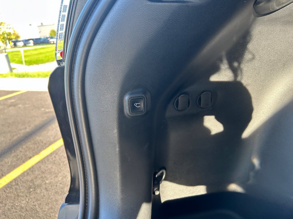 Used 2021 Jeep Cherokee Latitude Lux w/ Comfort/Convenience Group AWD/4WD image 20