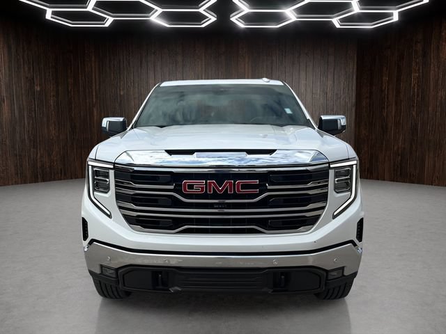 Used 2024 GMC Sierra 1500 SLT w/ SLT Premium Plus Package AWD/4WD image 2