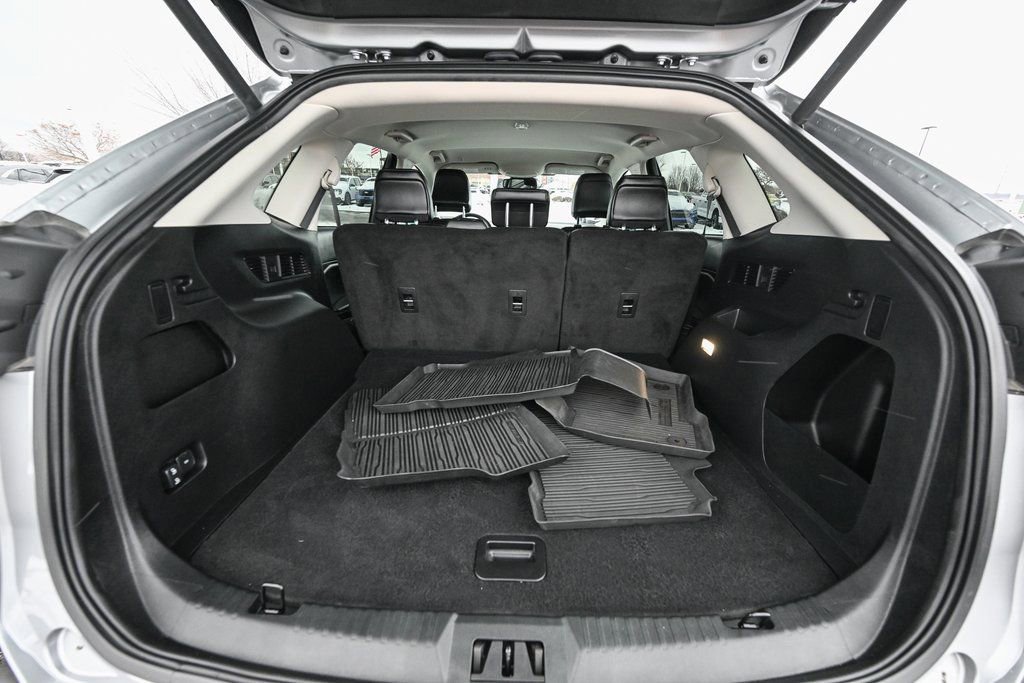 Certified 2024 Ford Edge SEL w/ Convenience Package image 19