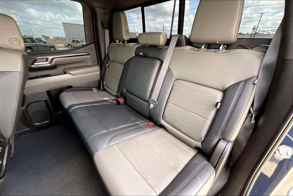 Used 2022 Chevrolet Silverado 1500 ZR2 w/ Technology Package AWD/4WD image 16