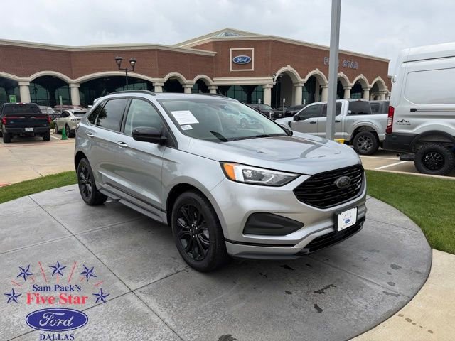 Certified 2024 Ford Edge SE w/ Black Appearance Package AWD/4WD image 4