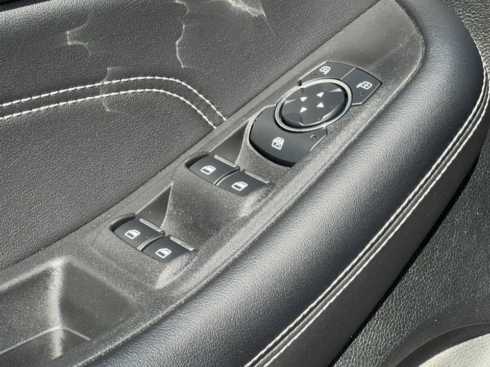 Certified 2024 Ford Edge Titanium w/ Equipment Group 301A AWD/4WD image 17