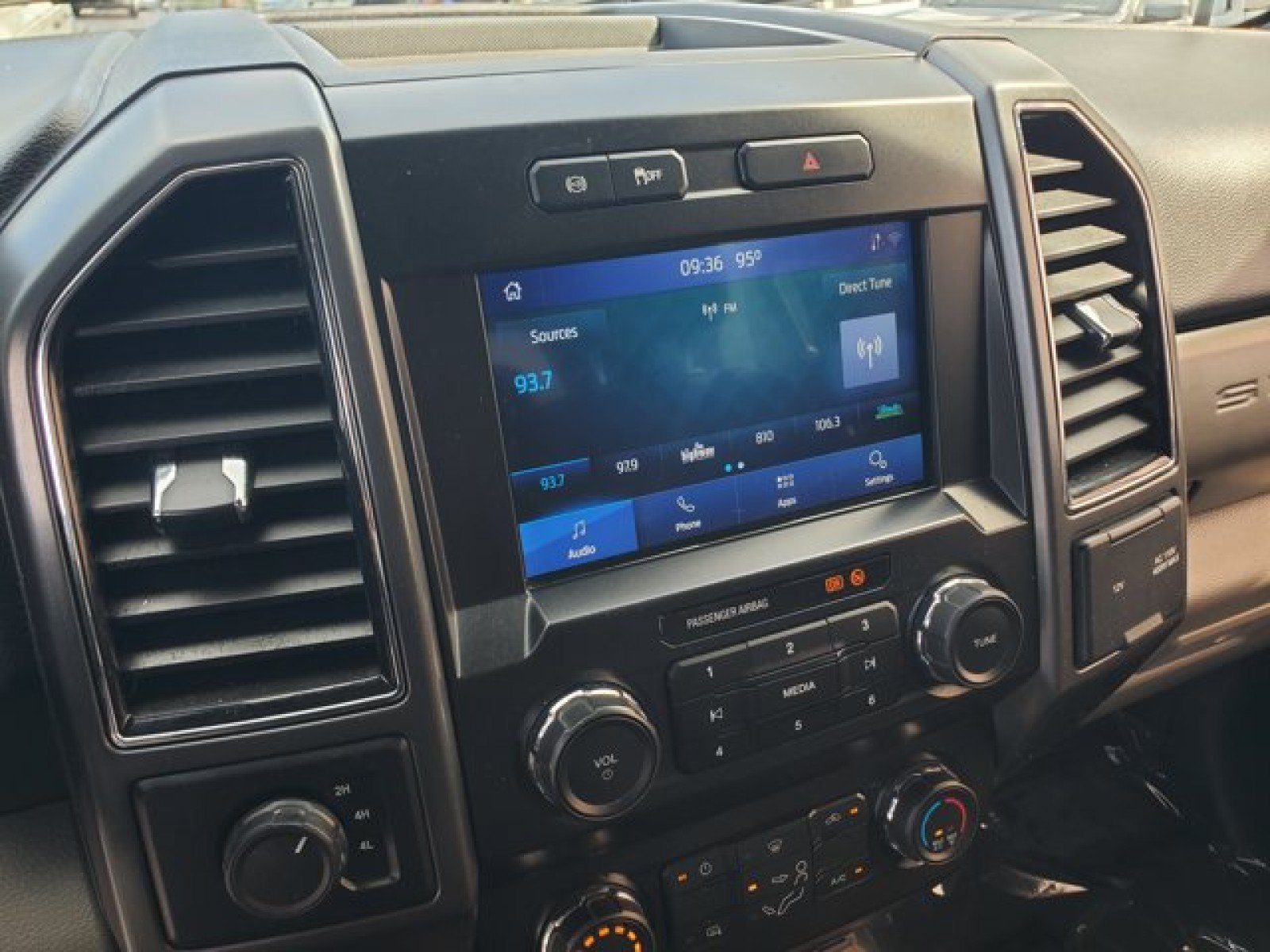 Certified 2022 Ford F250 XLT AWD/4WD image 19