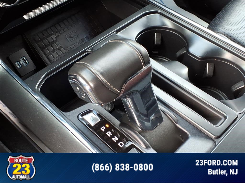 Certified 2022 Ford F150 Lariat w/ Equipment Group 502A High image 19