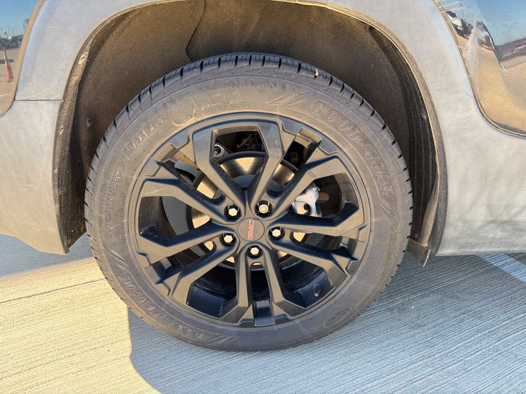 Used 2022 GMC Terrain SLT w/ Elevation Edition FWD image 10