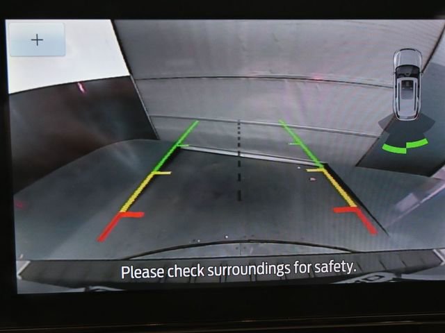 Certified 2022 Ford Explorer XLT w/ Equipment Group 202A image 18