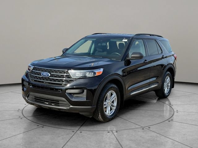 Certified 2023 Ford Explorer XLT w/ Class IV Trailer Tow Package AWD/4WD image 3