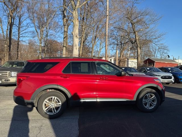 Certified 2022 Ford Explorer XLT w/ Class IV Trailer Tow Package image 9