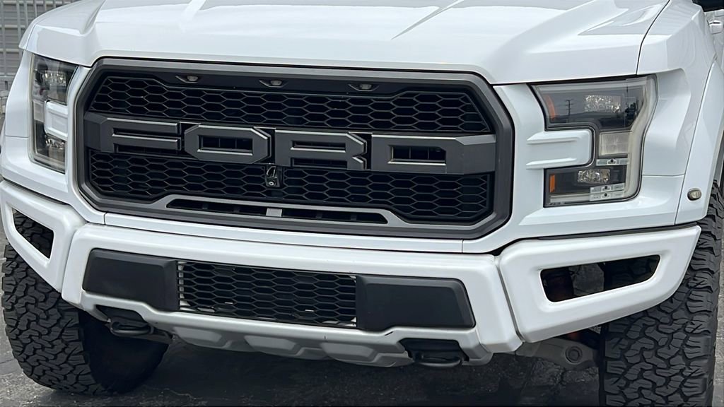Certified 2019 Ford F150 Raptor w/ Equipment Group 802A Luxury AWD/4WD image 3