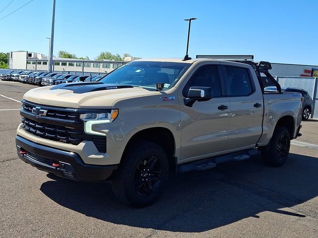 Used 2022 Chevrolet Silverado 1500 LT Trail Boss w/ LT Trail Boss Premium Package AWD/4WD image 3