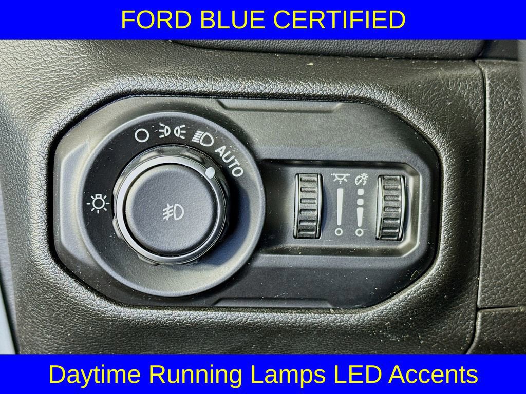 Used 2018 Jeep Wrangler Unlimited Sahara w/ Cold Weather Group image 10