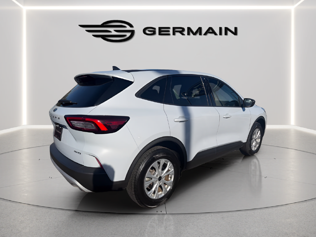 Certified 2025 Ford Escape Active AWD/4WD image 8