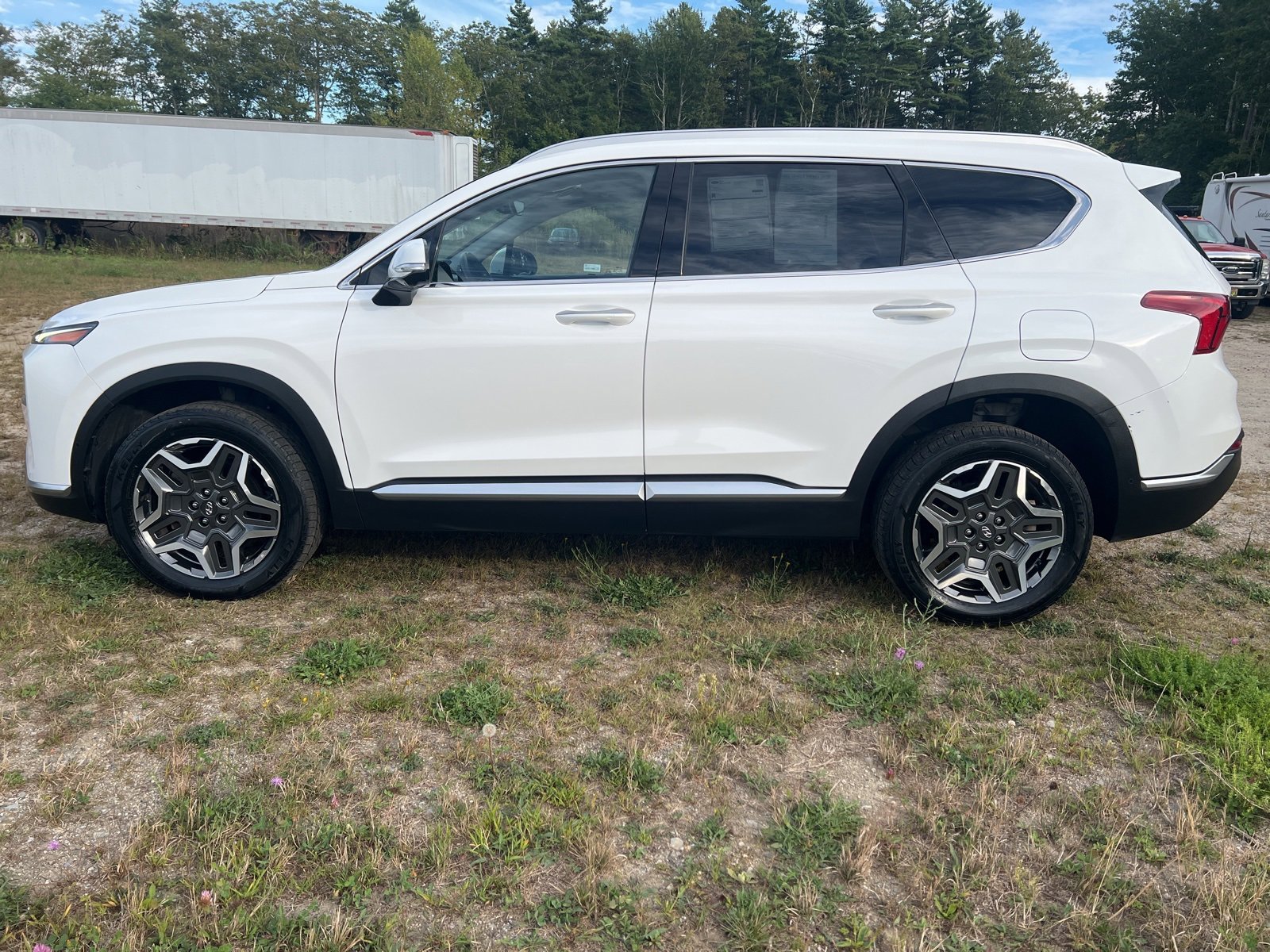 Used 2023 Hyundai Santa Fe Limited image 4