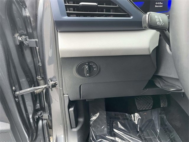 Used 2022 Volkswagen Taos SE image 15