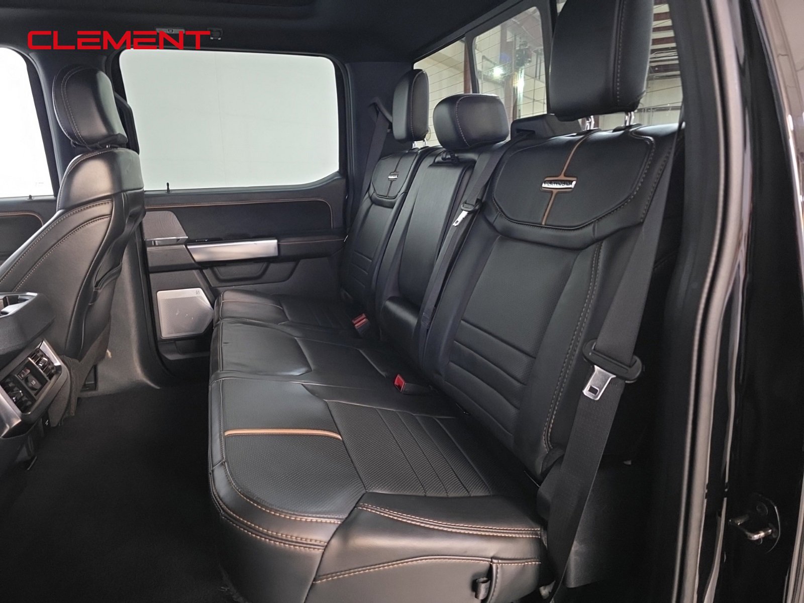 Certified 2023 Ford F450 Platinum w/ FX4 Off-Road Package image 33