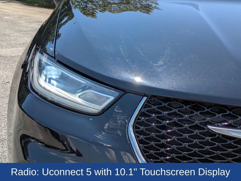 Used 2025 Chrysler Pacifica Select FWD image 11