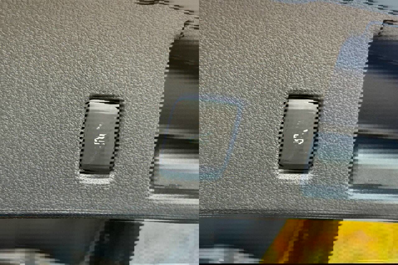 Certified 2023 Ford Escape ST-Line Select w/ Tech Pack #2 image 14